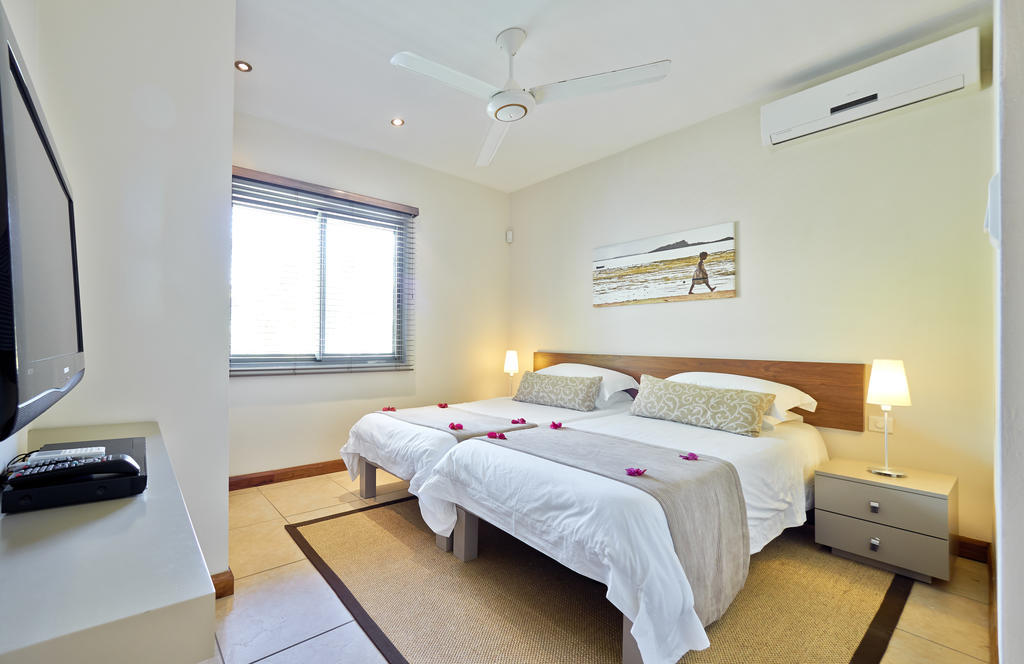 Bon Azur Beachfront Suites & Penthouses With Lov Trou aux Biches Phòng bức ảnh