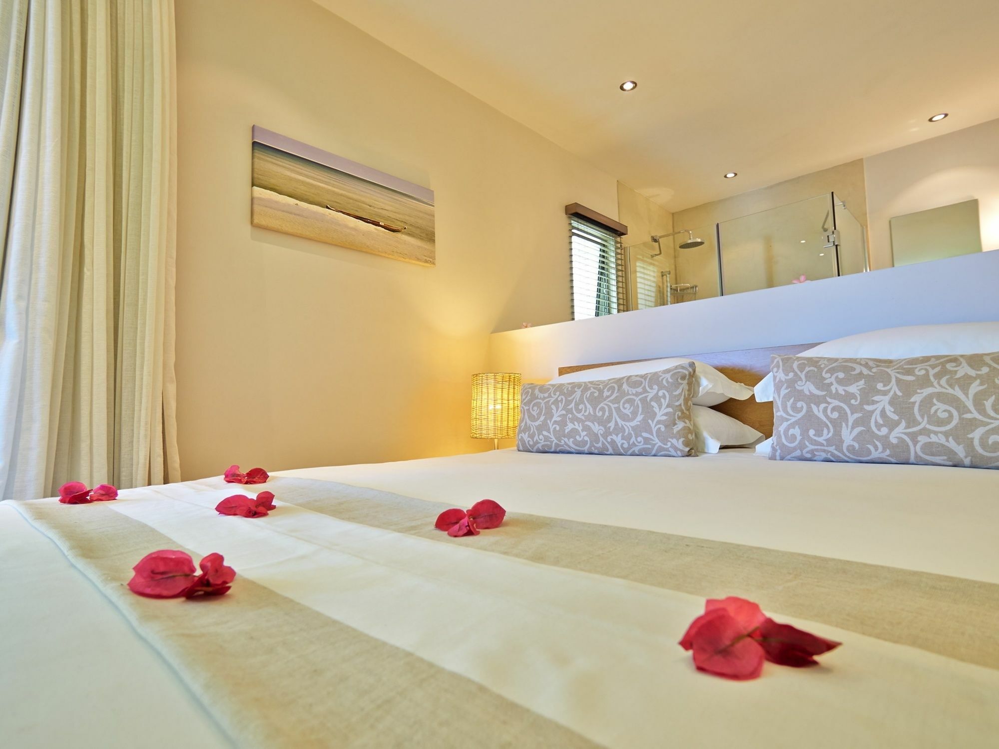 Bon Azur Beachfront Suites & Penthouses With Lov Trou aux Biches Ngoại thất bức ảnh