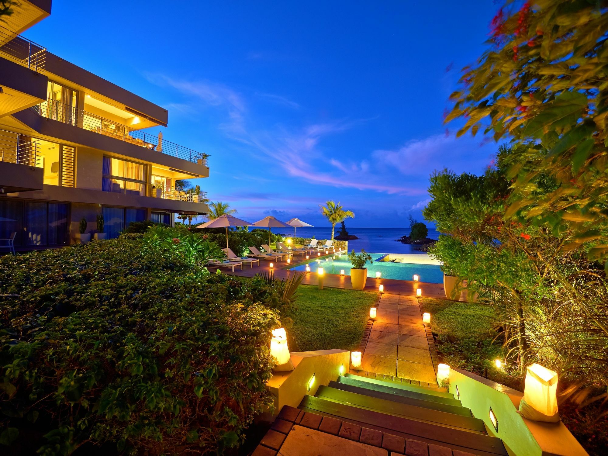Bon Azur Beachfront Suites & Penthouses With Lov Trou aux Biches Ngoại thất bức ảnh
